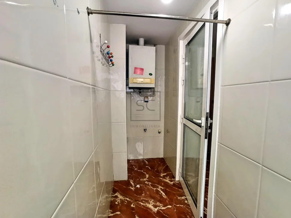 Piso con garaje y ascensor en Narón