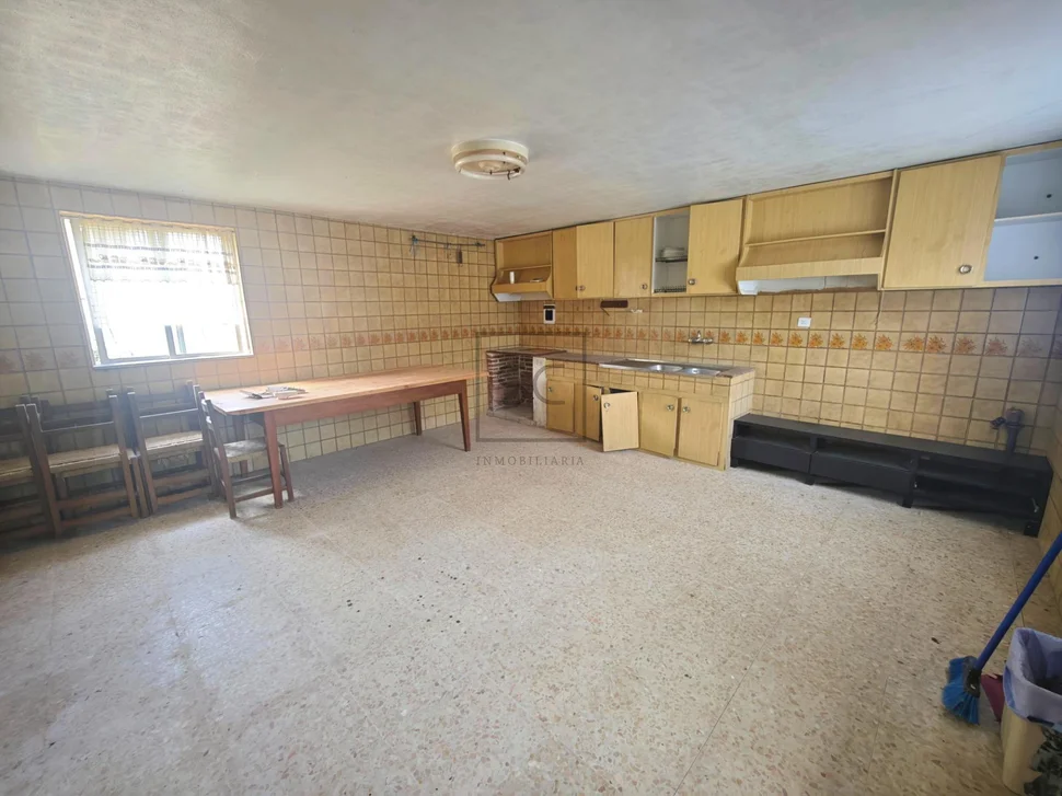 Casa para rehabilitar con finca en Valdoviño