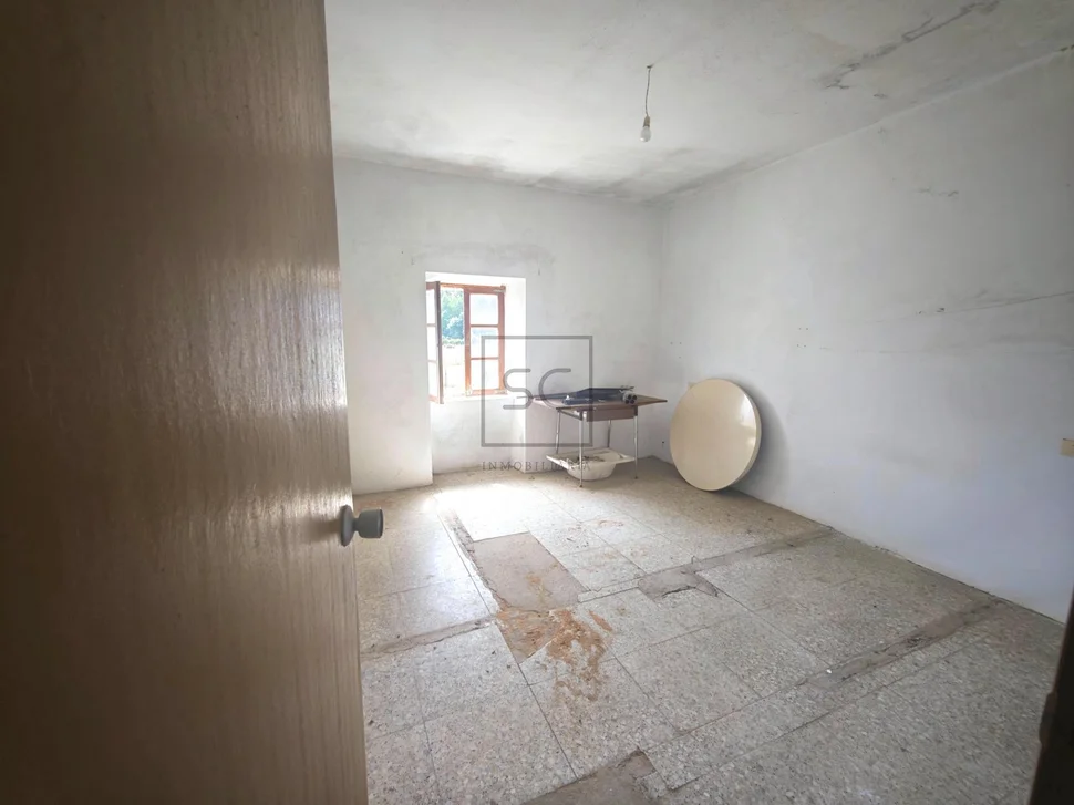 Casa para rehabilitar con finca en Valdoviño