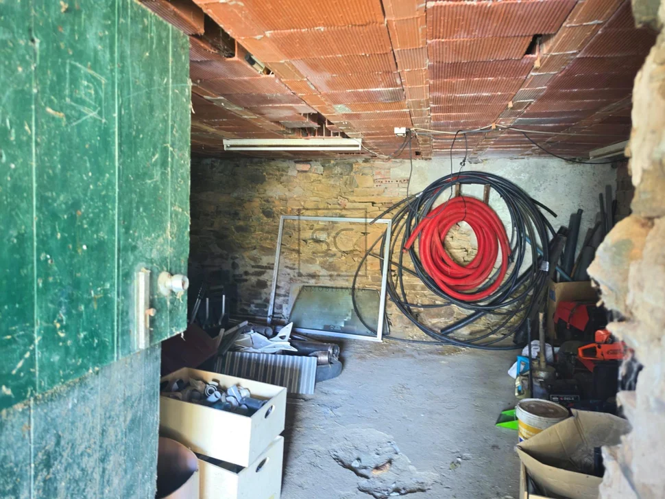 Casa para rehabilitar con finca en Valdoviño