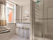 Casa con dos viviendas independientes en Leiro, Miño
