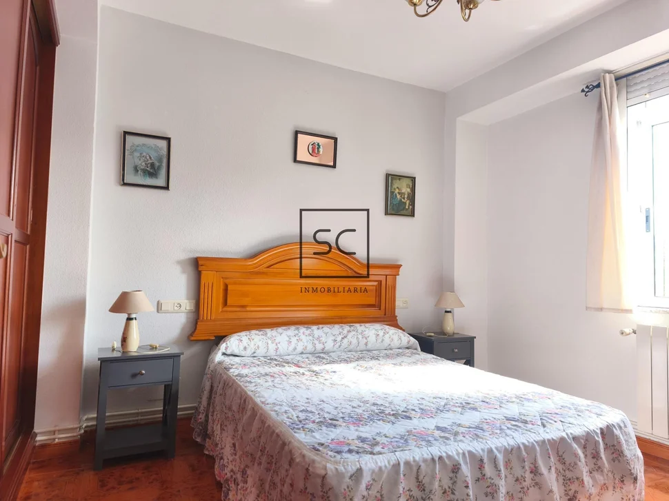Casa con dos viviendas independientes en Leiro, Miño