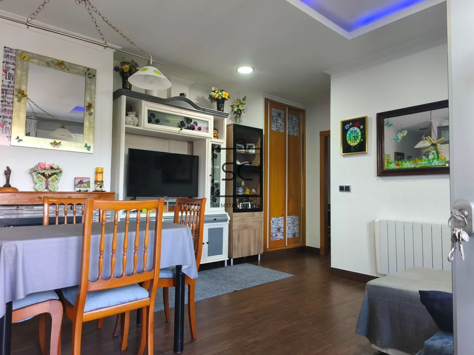 Casa con dos viviendas independientes en Leiro, Miño
