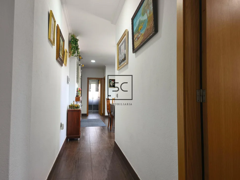 Casa con dos viviendas independientes en Leiro, Miño
