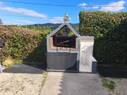 Casa con dos viviendas independientes en Leiro, Miño