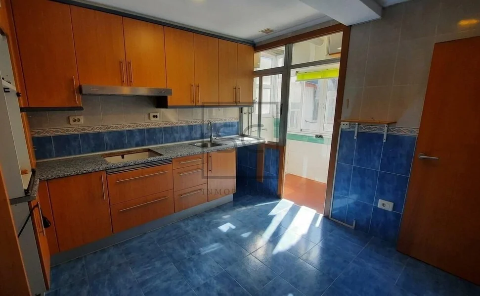 Piso de 3 habitaciones en Narón