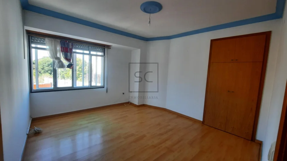 Piso de 3 habitaciones en Narón