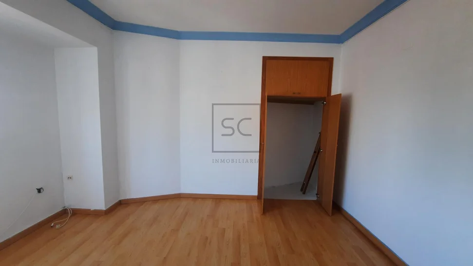 Piso de 3 habitaciones en Narón