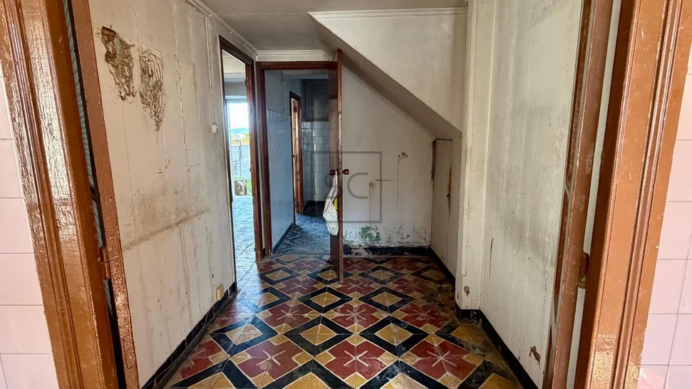 Casa adosada, para reformar en Neda. – foto 12