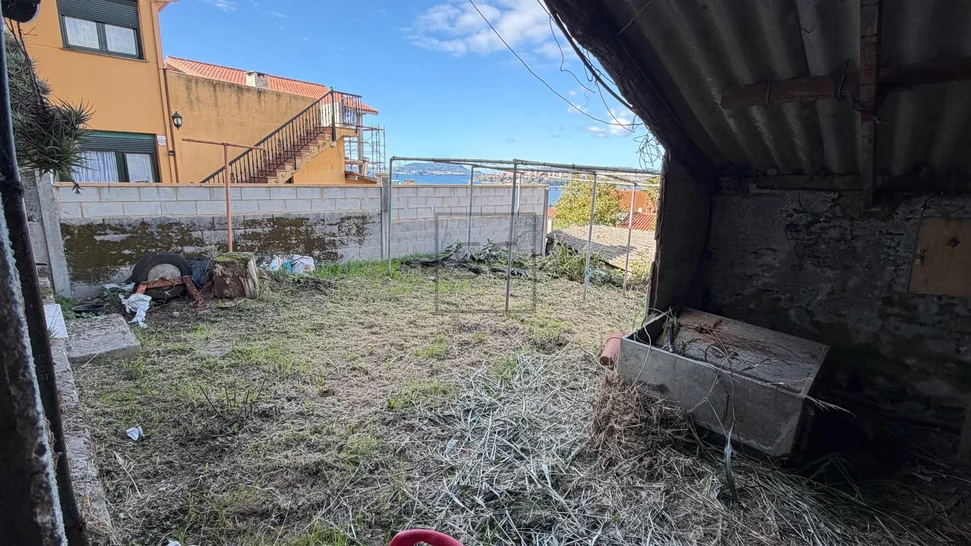 Casa adosada, para reformar en Neda. – foto 34