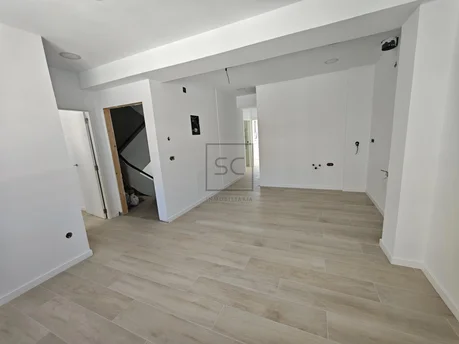 Piso reformado con garaje y trastero en Esteiro, Ferrol