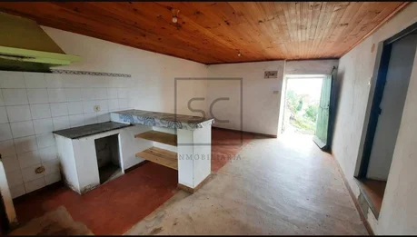 Casa de piedra para reformar en Serantes, Ferrol